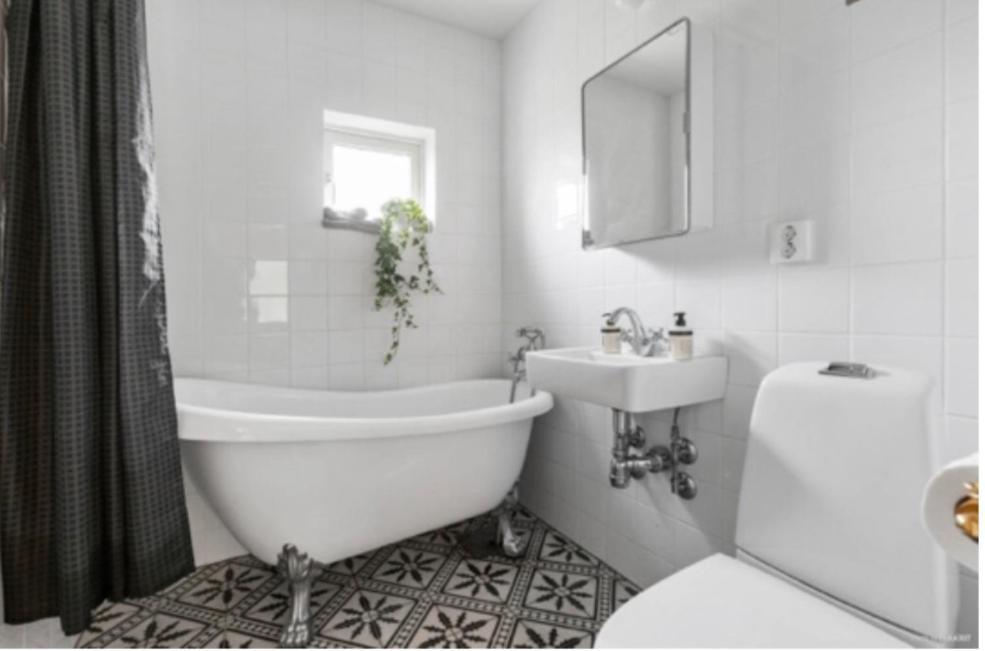 Cheerful Three room villa at Strömstad City Center Exteriör bild