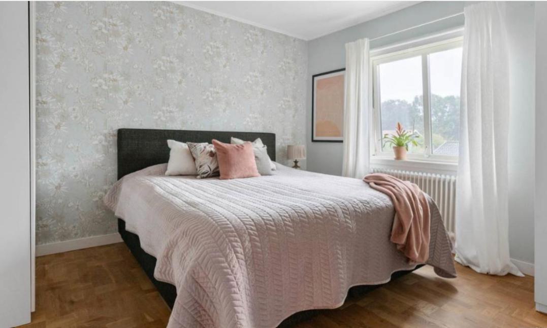 Cheerful Three room villa at Strömstad City Center Exteriör bild